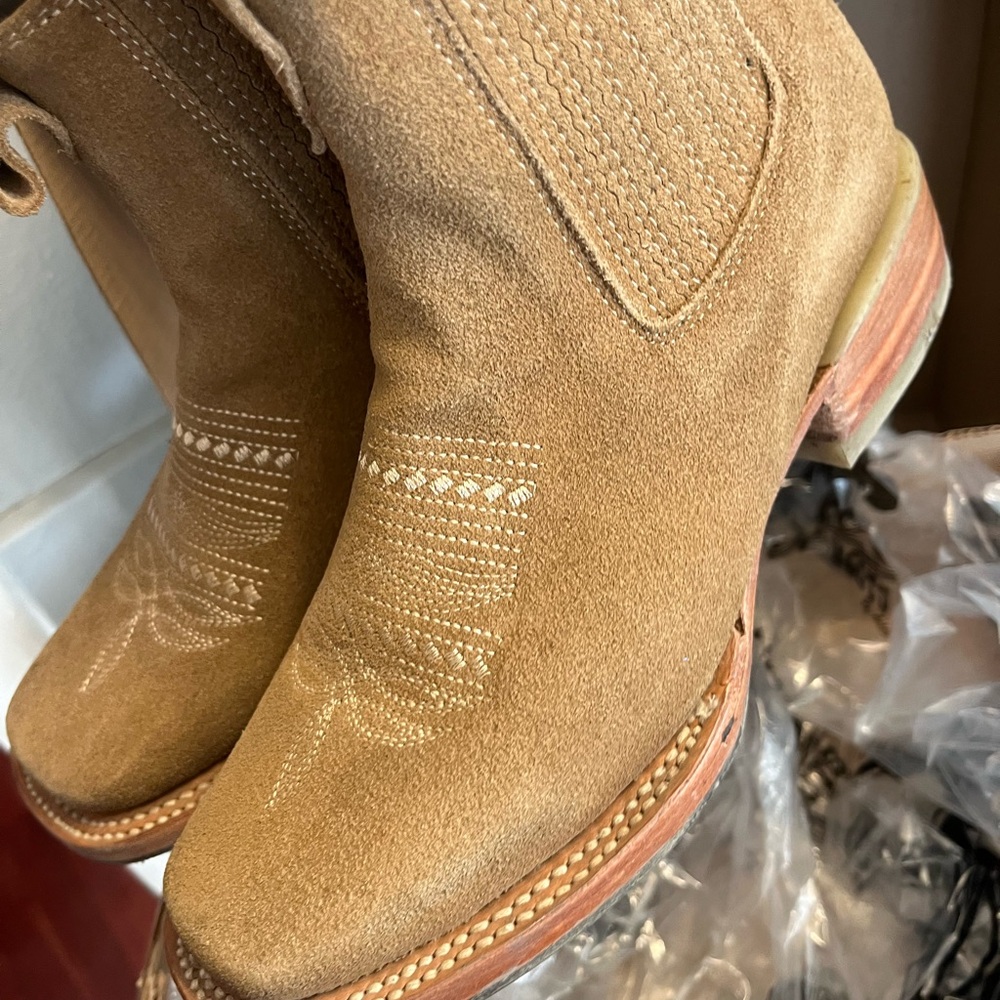 Tan Suede Western Boots